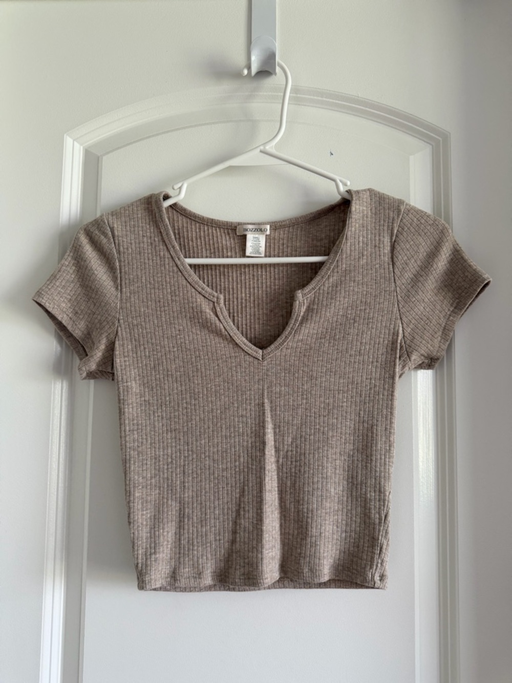 Bozzolo Ribbed Notch-Neck Crop Top in Taupe